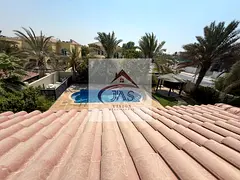SINGLE ROW 5BED EXTENDED AND UPGRADED WITH POOL.