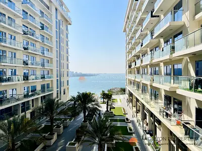 Seaview | Upgraded | Close to beach