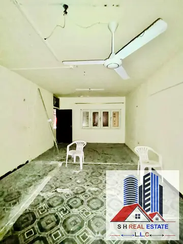 Hot offer Huge 2Bhk available with 2 balcony with close hall in very low price just in 29k