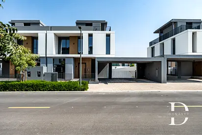 Internal road | Spacious 4 br | Vacant