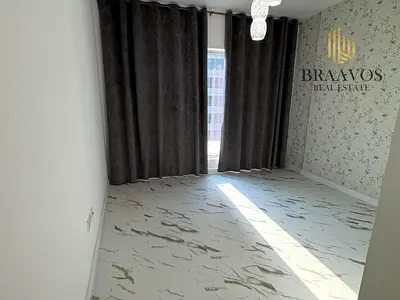 UNFURNISHED | UPGRADED | RENOVATED | BIG SIZE 2BR