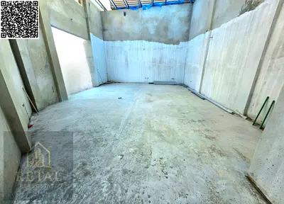 Best offer for rent at the lowest price, a new warehouse on a main street, one flat area.