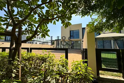 Prestigious 3BR Villa | Private Backyard | Huge Layout