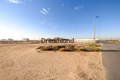 Close to Sheikh Zayed Road | Corner | Easy Access
