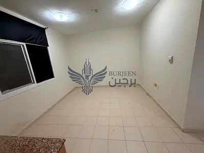 Big Studio With Separate Kitchen With Central AC near Park