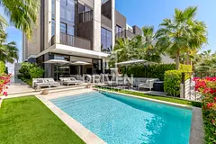 Luxurious Villa | Panoramic Views from the Rooftop