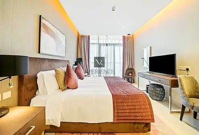 LUXURY STUDIO | HIGH FLOOR | STUNNING CANAL VIEWS | RESALE