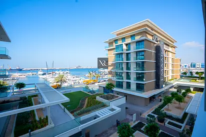 COMMUNITY EXPERT | MARINA VIEW | PREMIUM UNIT