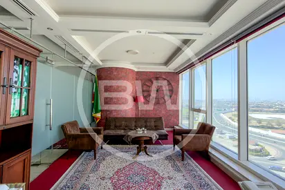 BRIGHT SPACE | VACANT | FITTED | CANAL VIEWS
