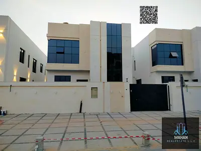 تقع هذه الفيلا الأنيقة في منطقة الهليو 2 السكنية الراقية في عجمان، وتوفر نمط حياة فاخر بتصميم واسع وتشطيبات عالية الجودة ومسبح خاص.