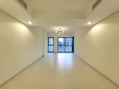 VERY SPACIOUS LIKE A NEW 3 BEDROOM APARTMENT AT THE MAIN LOCATION READY TO MOVE.