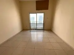 Lavish 1bhk full family building with balcony just rent 31k