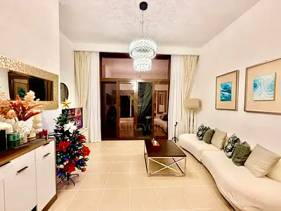 Spacious 2 BHK Furnished | Prime Community Living