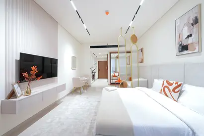 Exclusive Trillionaire Studio | Private Jacuzzi | Business Bay, Dubai