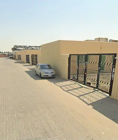10000 SQRFT TO 20000 SQRFT COMMIERCIAL OPEN YARDS WITH OFFICE TOILET BOUNDRY INTERLOCK,SEWA,CIVIL DIFENCE READY TO MOVE CAR MECHANIC WORKSHOP & SCRAP