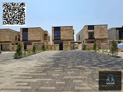Very good location 5bedrooms  hall majlis villa