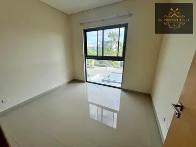🏡 فيلا فاخرة للإيجار في منطقة الليلك، الزاهية – 120,700 درهم إماراتي (شيك واحد) 🌟