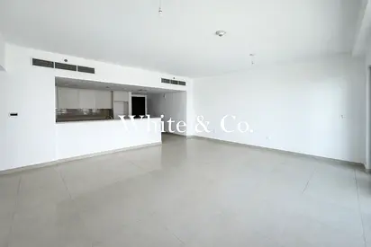 Mid Floor | Spacious | Harbour Views