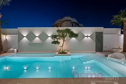 Modern Luxury Villa | Burj Al Arab View| Vacant