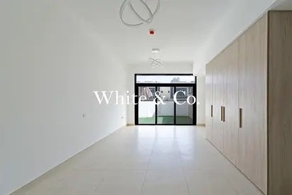 VACANT NOW | SPACIOUS STUDIO | MODERN FINISH