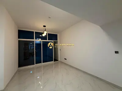 استوديو في الطابق العلوي | أرجان | شرفة | إطلالة على وسط المدينة