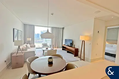 Luxury Living | Vacant Now | Furnished