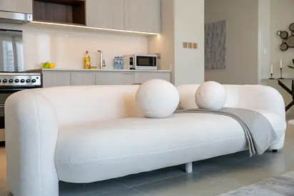 Stylish 2 bedroom apartment  neighbourhood of Dubai Creek Beach.