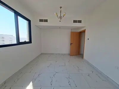 Lxury and brand new apartment with balcony prim location aljada out sid