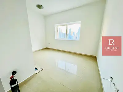 ستوديو | إيجار ثابت لمدة 3 سنوات |  موقع متميز | التعاون | الشارقة