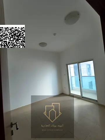 رصة استثمارية مميزة – شقة غرفتين وصالة للبيع في سيتي تاور