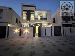 High-end villa, first occupancy, spacious rooms with wardrobes