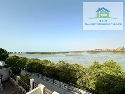 3 Bedroom + Maids room villa / Best price in the markert / Lagoon view