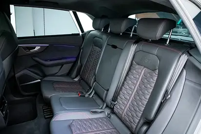صورة 14 لـ 2023 AUDI RS Q8