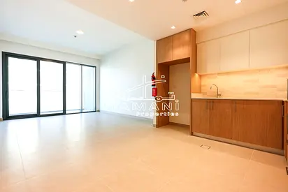 Community specialist Sea view Brand new