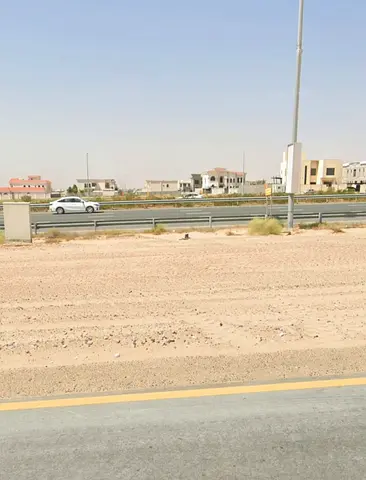 للبيع قطعه ارض سكني بمنطقه الطي غرب ضاحيه السيوح بالشارقه