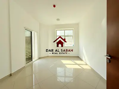 opne view | with balcony | Ready to move | Easy assess to dubai !
