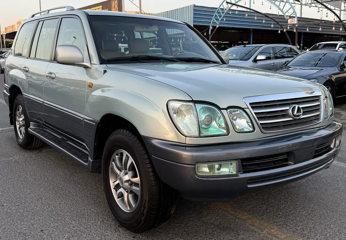 Lexus LX-Series 2005 — photo 1 of 20
