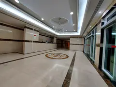 Hot offer fully family building 1bhk with balcony just 38k call salman