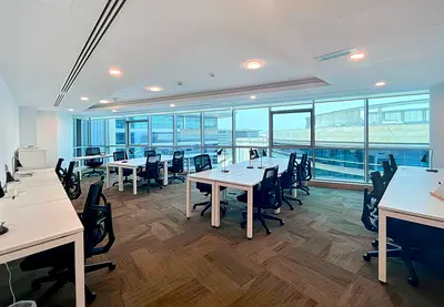احجز مساحة مكتبية مفتوحة للإيجار للشركات من جميع الأحجام في Dubay DAFZA, Freezone Dubai