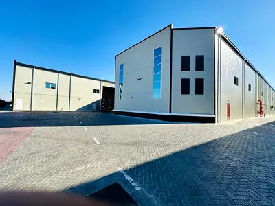 مستودع واسع رئيسي للإيجار في منتزه الصناعة الوطني – منتزه التكنولوجيا