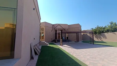 Spacious Family Villa | Maid's Room, Majlis & Premium Living Spaces | Local FEWA