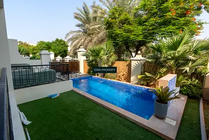 5 BR Townhouse for Rent bayti at Al Hamra Village with private pool