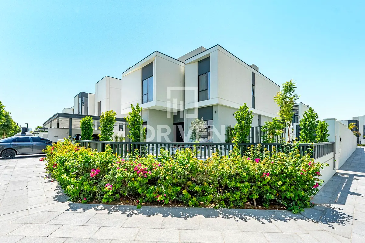 Corner Villa | Fully Upgraded | Large Type | Vastu