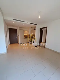 2 Bedroom |Unfurnished|Vacant|Pool and Villas View|
