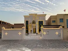 Devenez propriétaire de la villa de vos rêves, face à la mosquée et à l'école. Profitez de