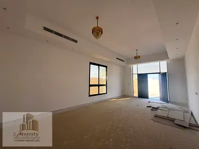 فيلا فاخرة بالحوشي الشارقة 10,000 قدم بسعر أقل من السوق | دورين وملحق | 5 ماستر | حوش واسع جداً | موقع مميز قرب الحديقة