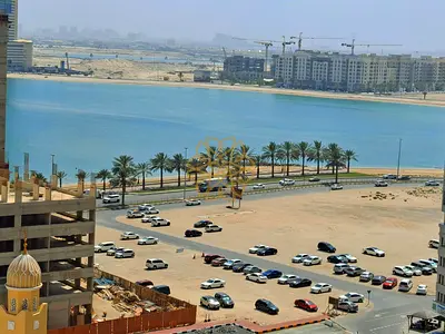 One Bedroom With Master Bedroom Free Parking in Al Khan