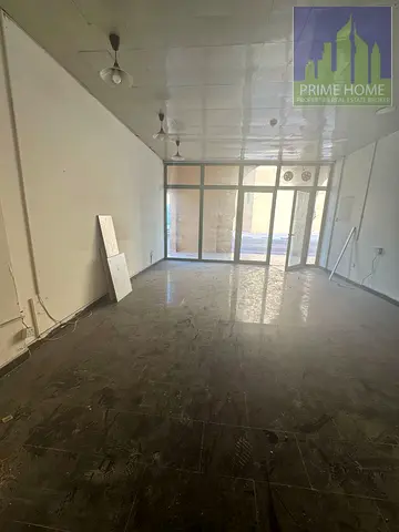 RENT ENGLAND CLUSTER PRIME LOCATION | PARKING SIDE