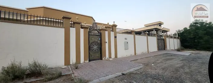 للبيع فيلا في منطقه موافجة طابق واحد مع ملحق و تكيف اسبلت