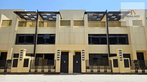 ELEGANT 3 BR TOWNHOUSE | MAID + STORE ROOM | GARDEN + BIG TERRACE